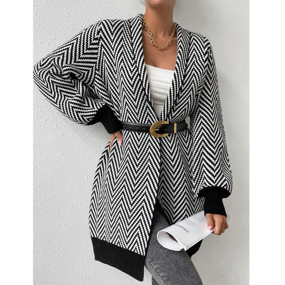 Knit Chevron Open Cardigan Bishop Sleeves Hip Length Black & White - Picture 2 of 7